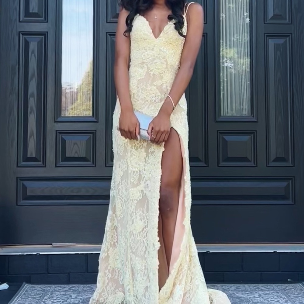 Sherri Hill Prom Dress Size 00